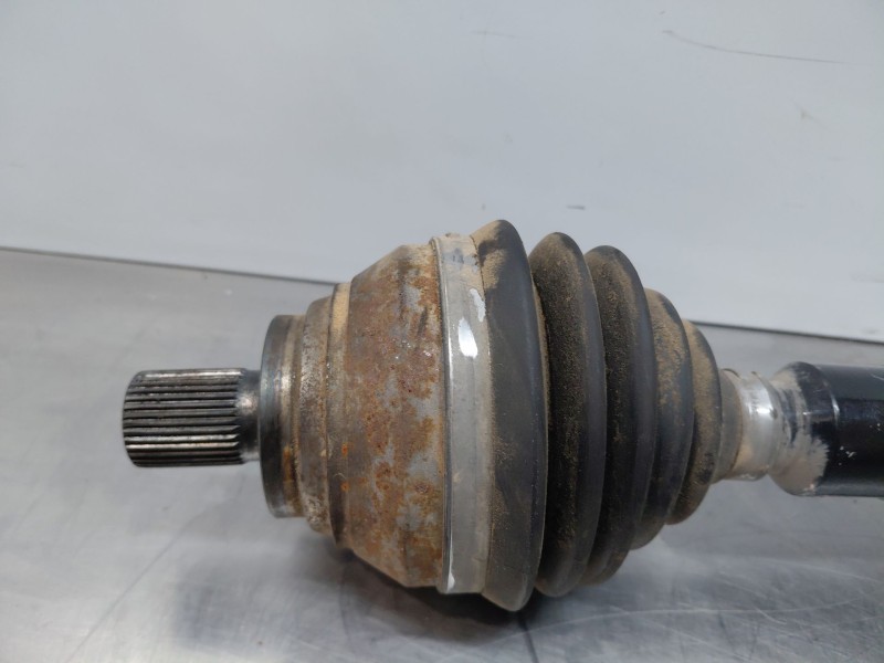 Recambio de transmision delantera derecha para volkswagen caddy v cargo referencia OEM IAM 5K0407272C  