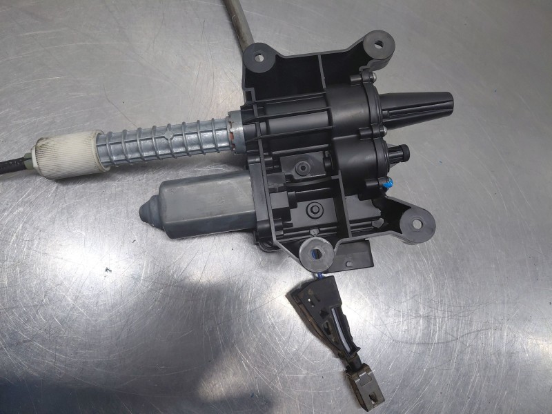 Recambio de freno de mano electrico para peugeot 3008 style referencia OEM IAM 470212 9673094880 