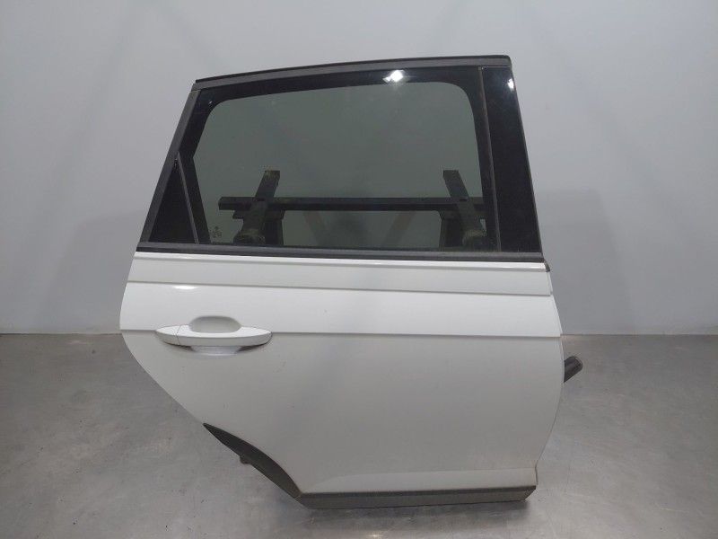 Recambio de puerta trasera derecha para volkswagen taigo life referencia OEM IAM 2G4833052R  