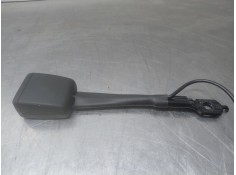 Recambio de enganche del cinturon delantero der para volkswagen caddy v cargo referencia OEM IAM 2K7857755DMNB  
