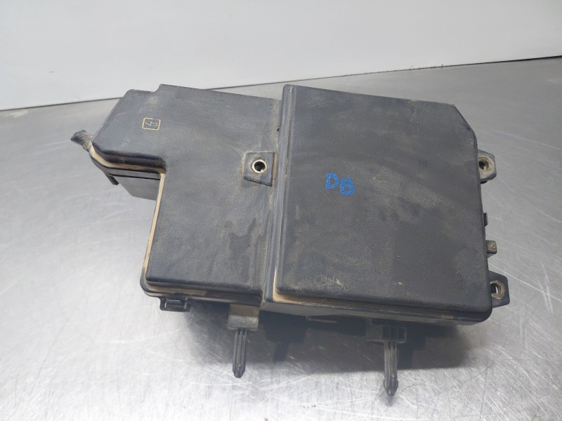 Recambio de caja reles / fusibles para renault scenic iv intens referencia OEM IAM 284B63349R 284B51057R 