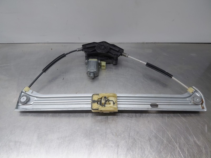 Recambio de elevalunas delantero derecho para volkswagen caddy v cargo referencia OEM IAM 2K7837462A  