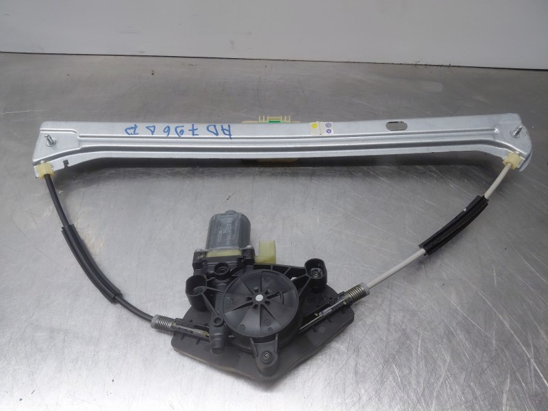 Recambio de elevalunas delantero derecho para volkswagen caddy v cargo referencia OEM IAM 2K7837462A  