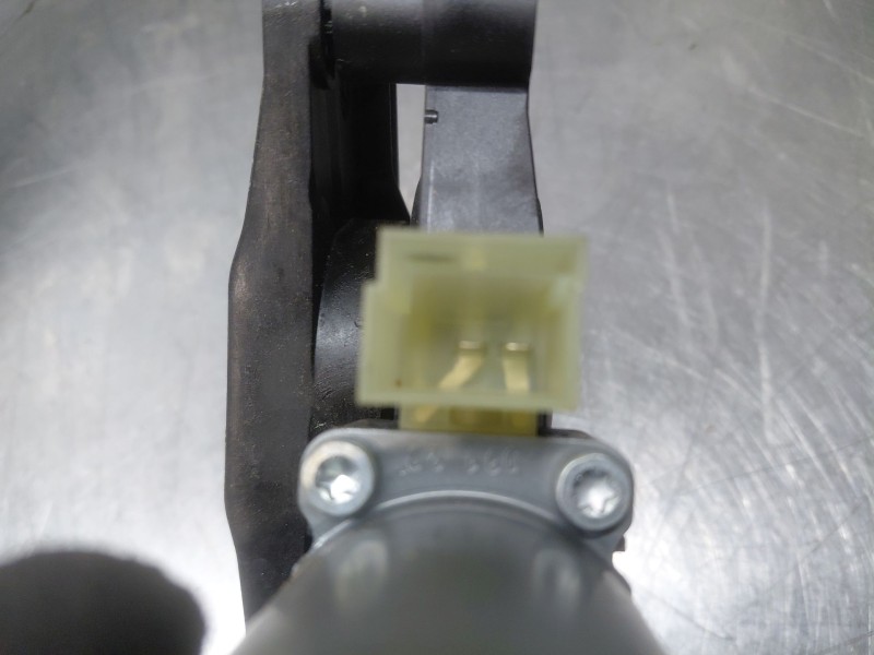 Recambio de elevalunas delantero derecho para volkswagen caddy v cargo referencia OEM IAM 2K7837462A  