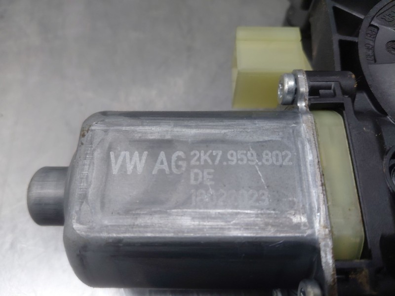 Recambio de elevalunas delantero derecho para volkswagen caddy v cargo referencia OEM IAM 2K7837462A  