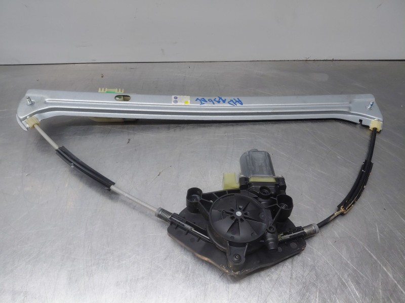 Recambio de elevalunas delantero izquierdo para volkswagen caddy v cargo referencia OEM IAM 2K7837461A  