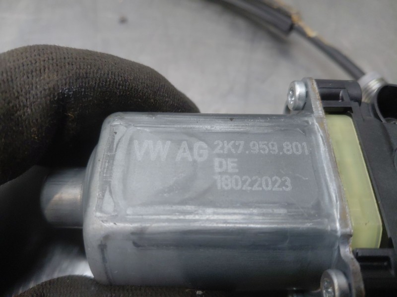 Recambio de elevalunas delantero izquierdo para volkswagen caddy v cargo referencia OEM IAM 2K7837461A  