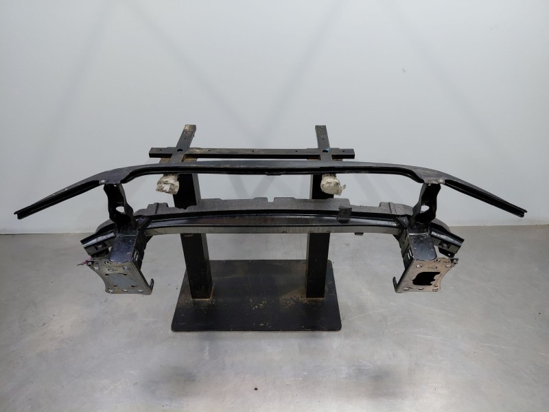 Recambio de refuerzo paragolpes delantero para volkswagen caddy v cargo referencia OEM IAM 2K7807109C  