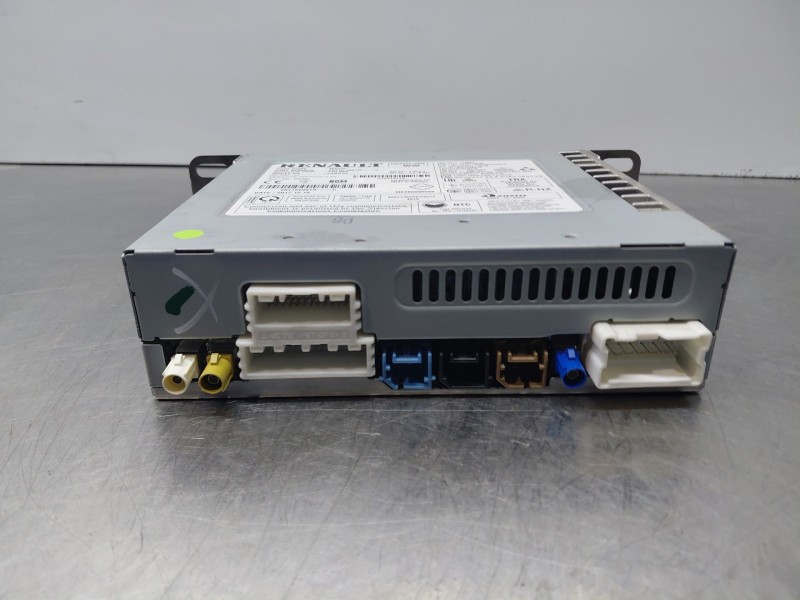 Recambio de sistema audio / radio cd para renault scenic iv intens referencia OEM IAM 281155981R  