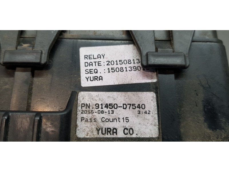 Recambio de caja reles / fusibles para hyundai tucson ix35 referencia OEM IAM 91450D7540  