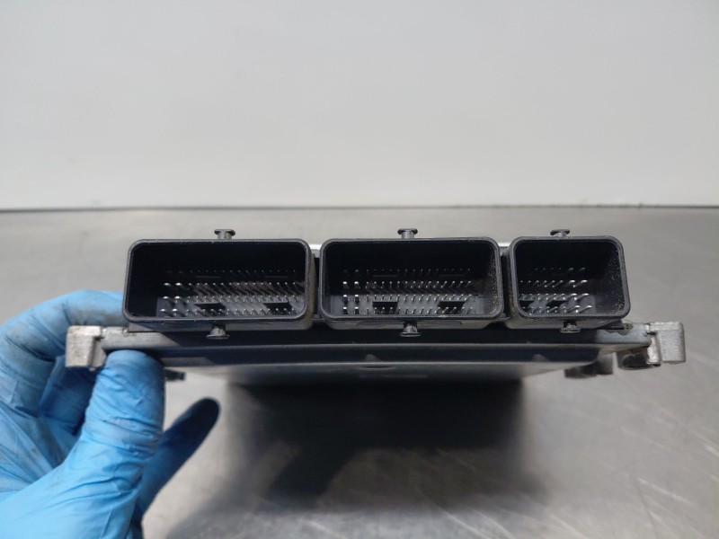 Recambio de centralita motor uce para renault scenic iv intens referencia OEM IAM 237107137R  