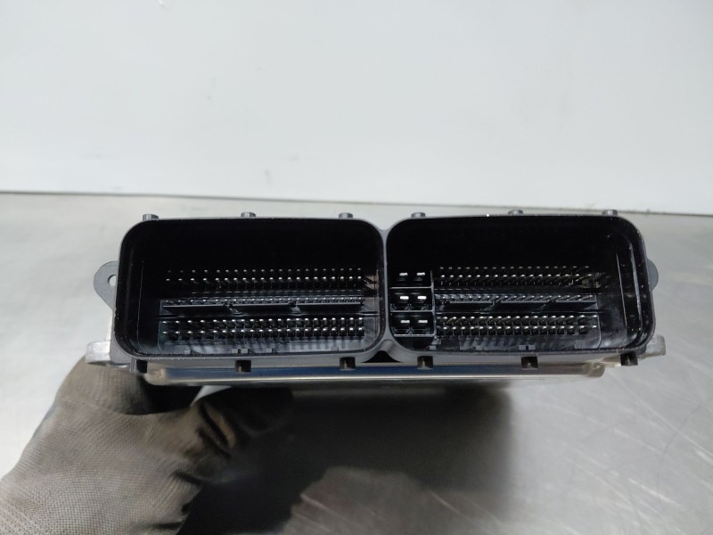 Recambio de centralita motor uce para volkswagen caddy v cargo referencia OEM IAM 05L907309AA 0281039430 