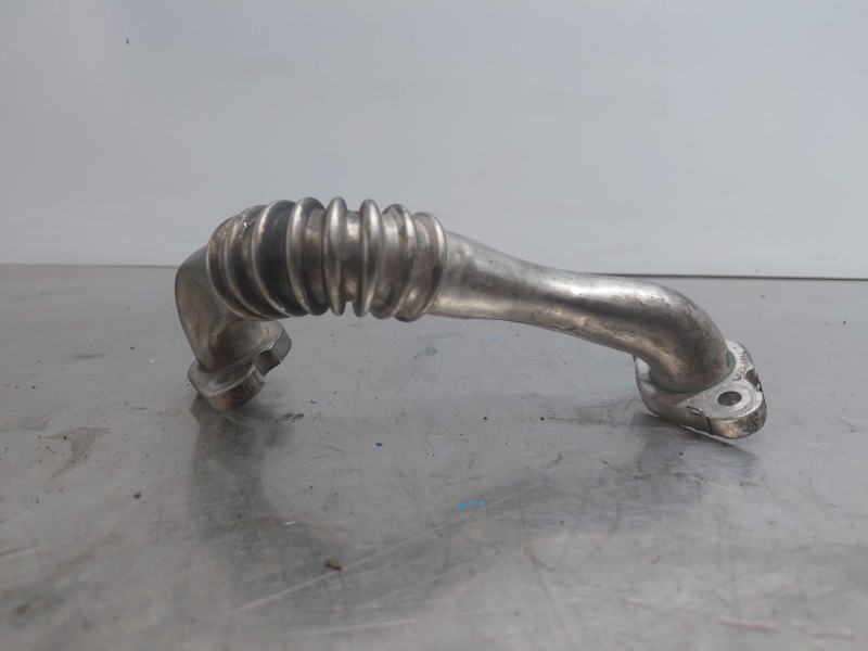 Recambio de tubo para volkswagen tiguan (5n_) 2.0 tdi 4motion referencia OEM IAM 03P131521A  