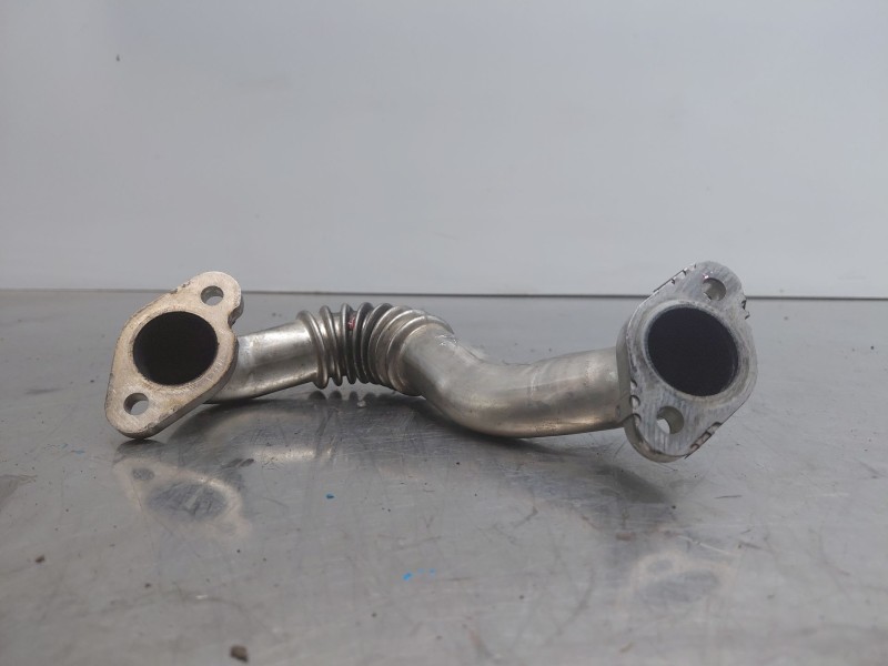 Recambio de tubo para volkswagen tiguan (5n_) 2.0 tdi 4motion referencia OEM IAM 03P131521A  