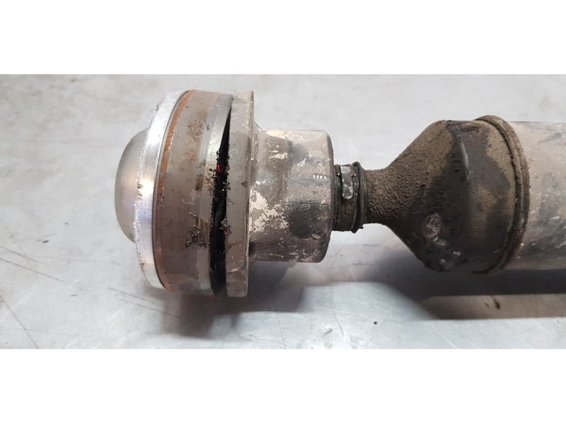 Recambio de transmision central para volvo xc90 d5 momentum referencia OEM IAM 30713272  