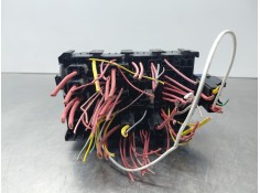 Recambio de caja reles / fusibles para renault scenic iv intens referencia OEM IAM 243800453R   2