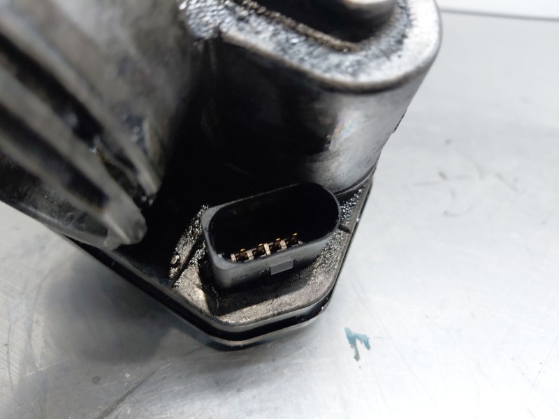 Recambio de caja mariposa para volkswagen passat b6 (3c2) 2.0 tdi 16v referencia OEM IAM 038128063L  