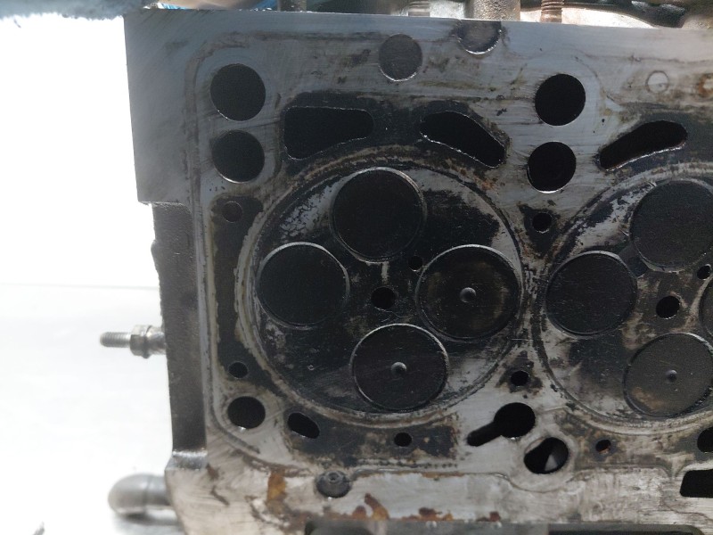 Recambio de culata para volkswagen passat b6 (3c2) 2.0 tdi 16v referencia OEM IAM 03G103351B  