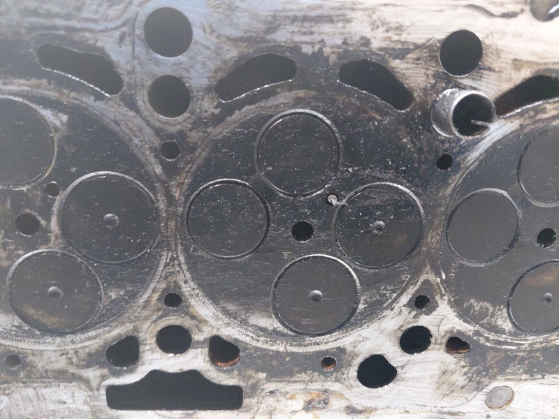 Recambio de culata para volkswagen passat b6 (3c2) 2.0 tdi 16v referencia OEM IAM 03G103351B  