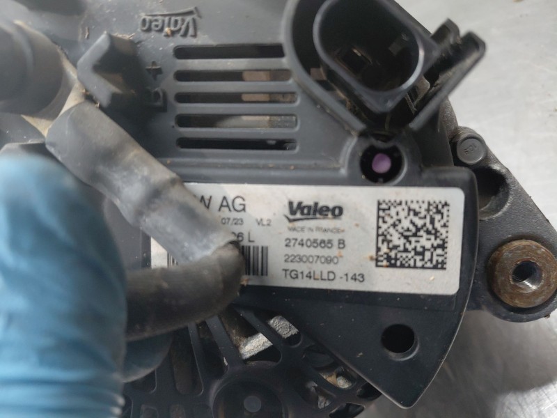 Recambio de alternador para volkswagen caddy v cargo referencia OEM IAM   