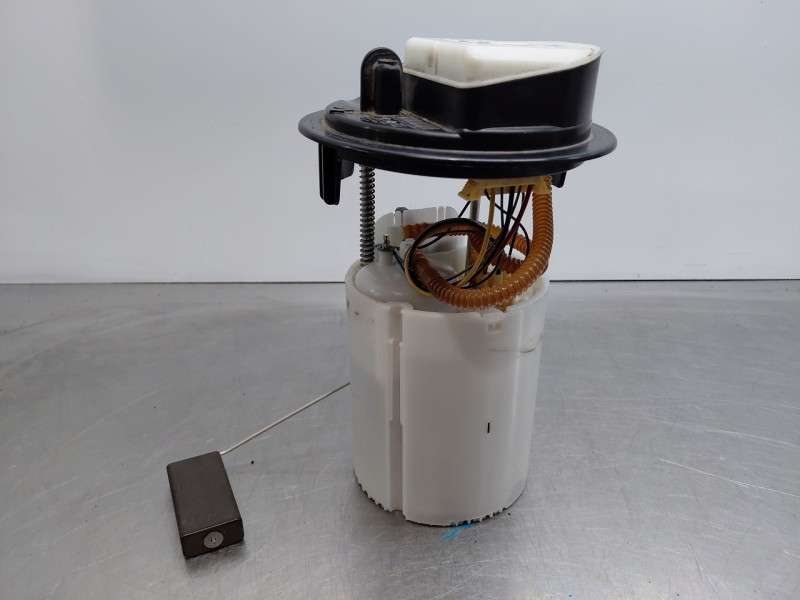 Recambio de aforador para peugeot 3008 style referencia OEM IAM 9813270380  