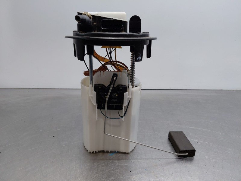 Recambio de aforador para peugeot 3008 style referencia OEM IAM 9813270380  