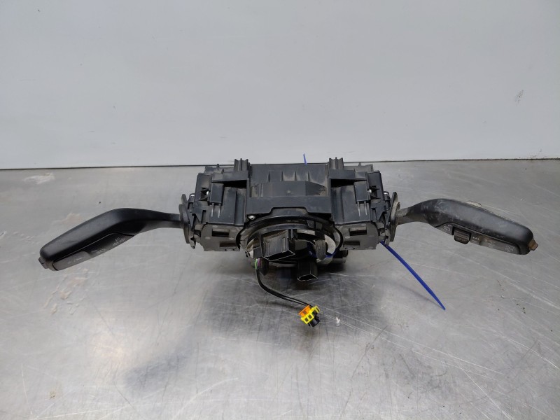 Recambio de anillo airbag para ford focus st-line referencia OEM IAM 2557754 h1bt3f944aj 