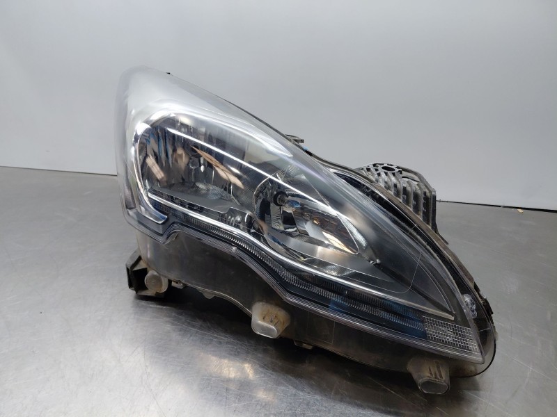 Recambio de faro derecho para peugeot 3008 style referencia OEM IAM 9805505380  