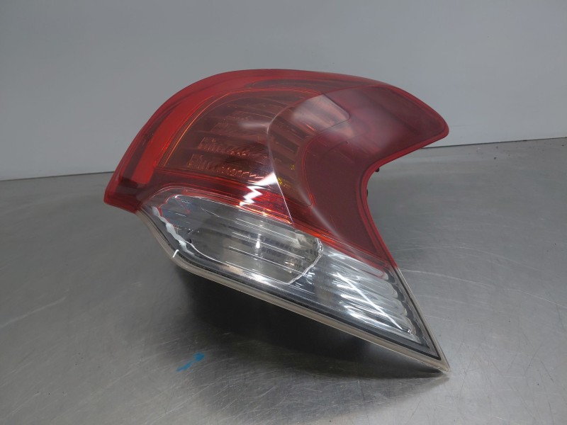 Recambio de piloto trasero derecho para peugeot 3008 style referencia OEM IAM 9805510480  