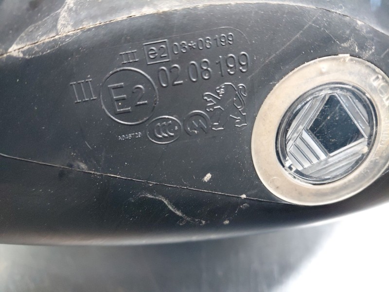 Recambio de retrovisor derecho para peugeot 3008 style referencia OEM IAM 8153ZG  