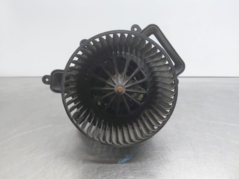 Recambio de ventilador calefaccion para peugeot 3008 style referencia OEM IAM 6441CP  