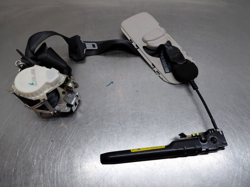 Recambio de cinturon seguridad delantero derecho para peugeot 3008 style referencia OEM IAM 98019795XX 98019822XT 