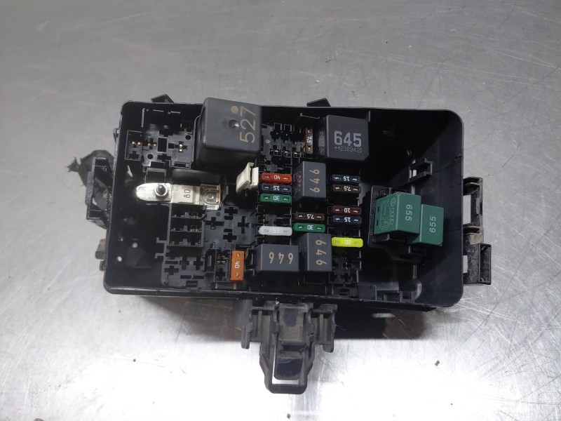 Recambio de caja reles / fusibles para volkswagen caddy v cargo referencia OEM IAM   