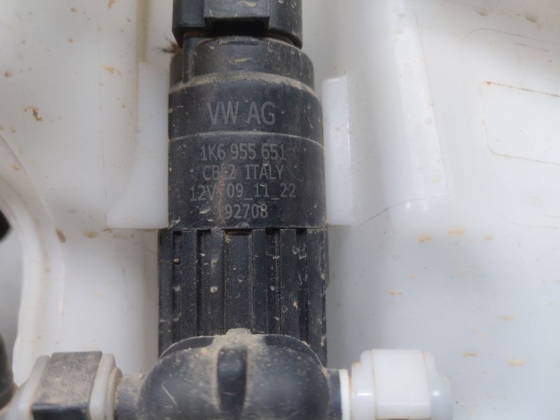 Recambio de deposito limpia para volkswagen caddy v cargo referencia OEM IAM   