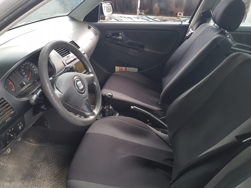 seat cordoba berlina (6k2) del año 2001