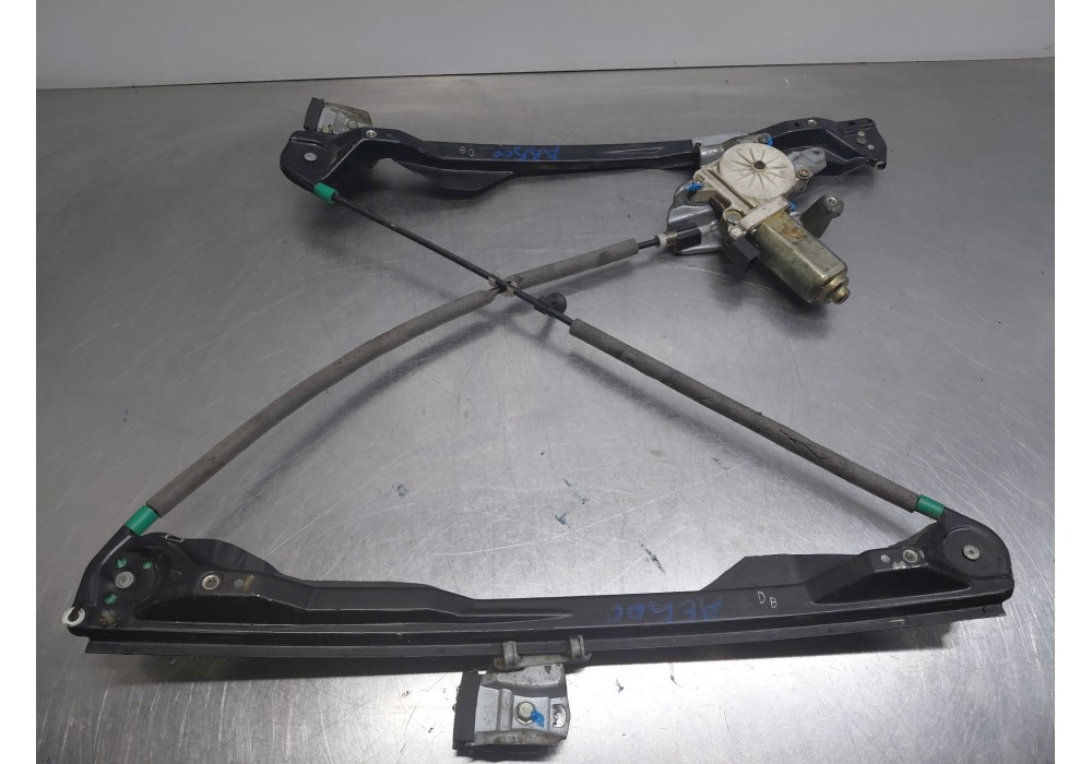 Recambio de elevalunas delantero izquierdo para ford focus i turnier (dnw) 1.8 turbo di / tddi referencia OEM IAM 1331612  