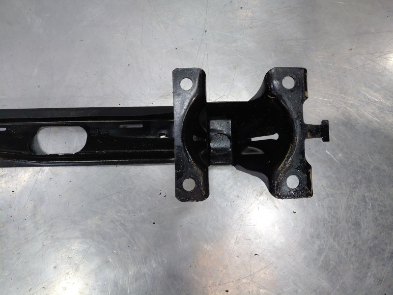 Recambio de refuerzo paragolpes trasero para volkswagen caddy v cargo referencia OEM IAM 2K7807305A  