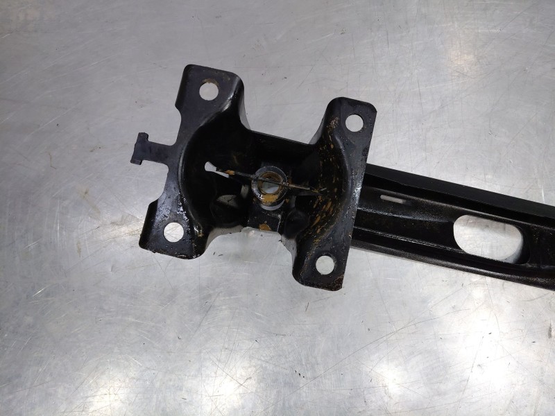 Recambio de refuerzo paragolpes trasero para volkswagen caddy v cargo referencia OEM IAM 2K7807305A  