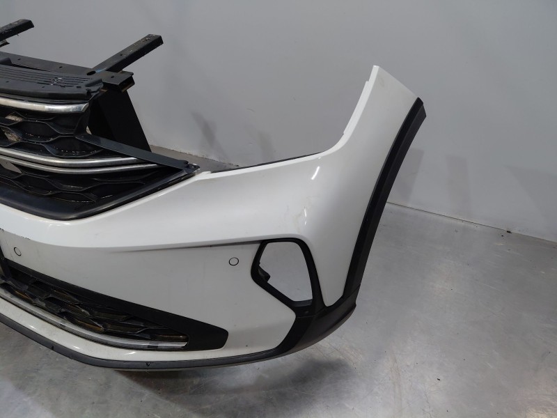 Recambio de paragolpes delantero para volkswagen taigo life referencia OEM IAM 2G7807221CGRU  