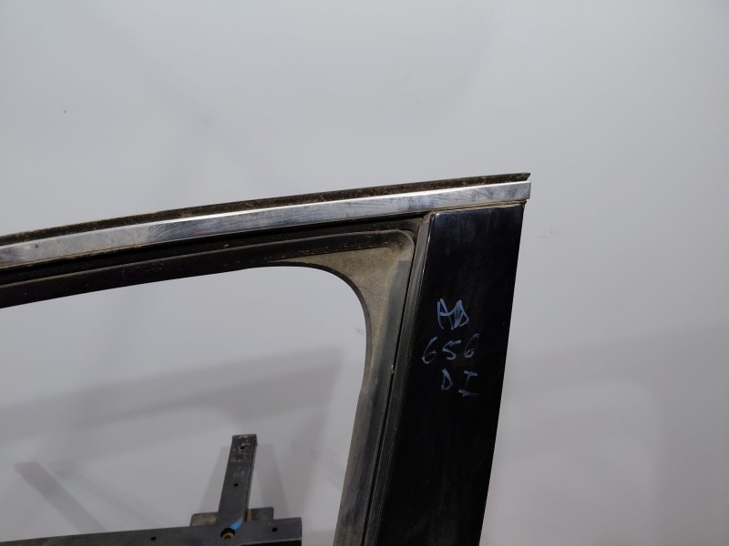 Recambio de puerta delantera izquierda para renault scenic iv intens referencia OEM IAM   