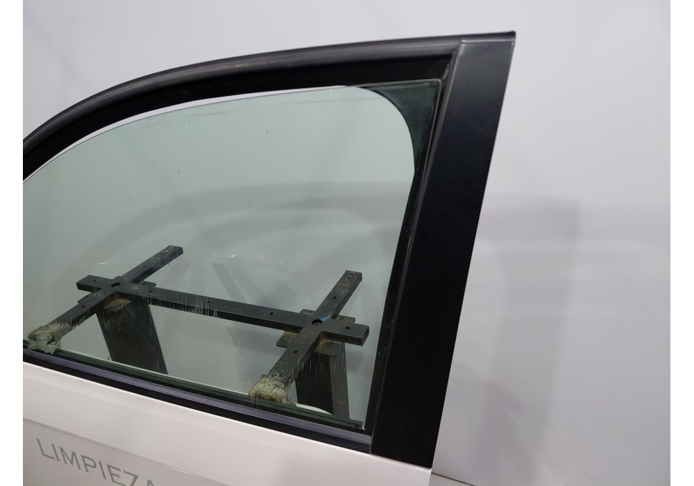 Recambio de puerta delantera izquierda para volkswagen caddy iv furgoneta/monovolumen (saa, sah) 2.0 tdi referencia OEM IAM   