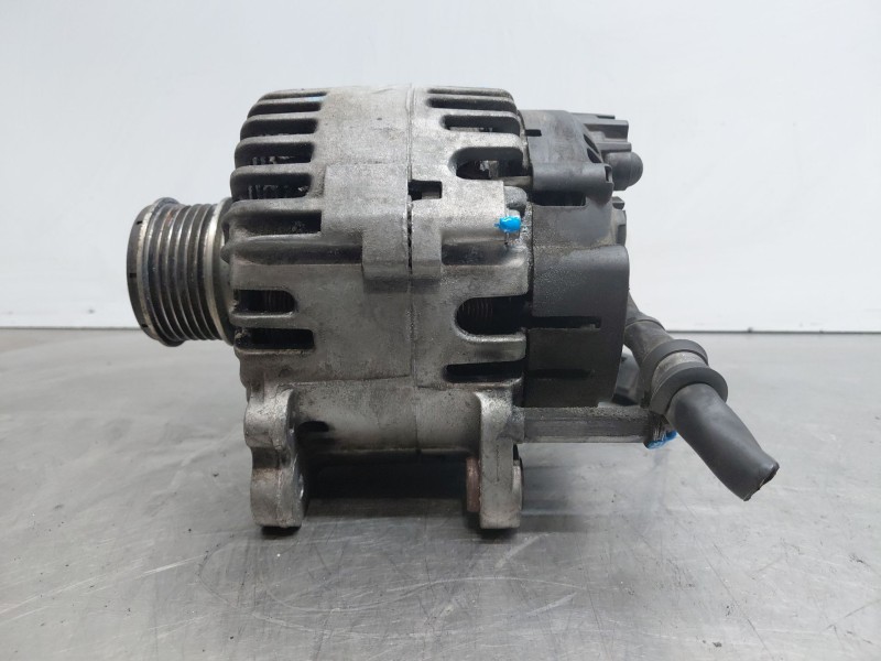 Recambio de alternador para volkswagen golf plus v (5m1, 521) 2.0 tdi referencia OEM IAM   
