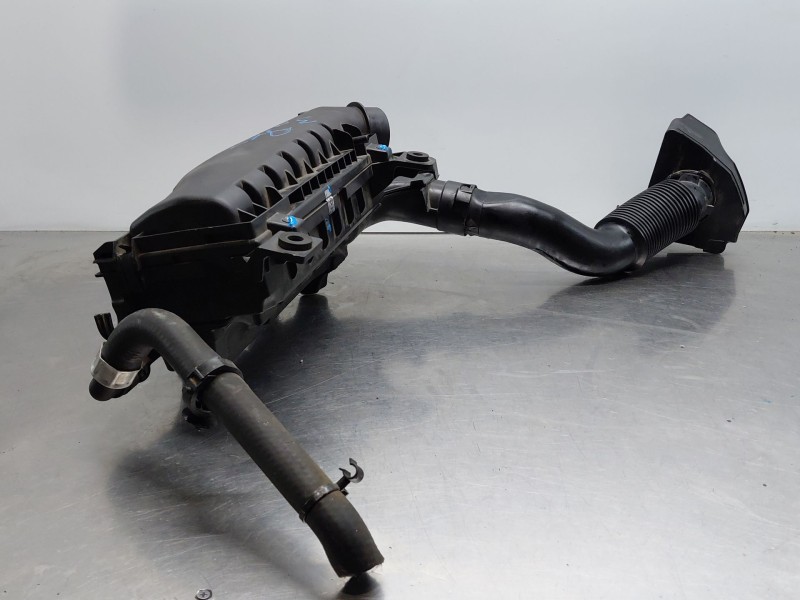 Recambio de filtro aire para peugeot 3008 style referencia OEM IAM   