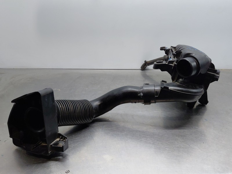 Recambio de filtro aire para peugeot 3008 style referencia OEM IAM   