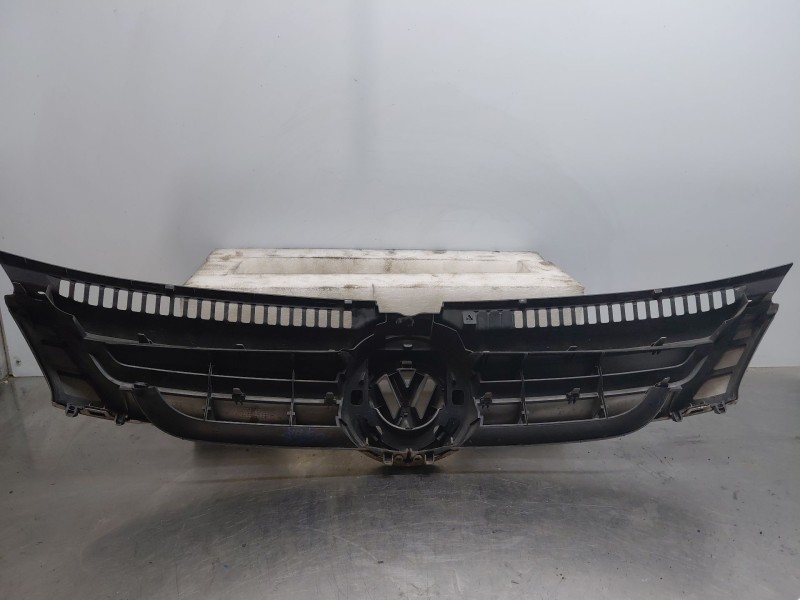 Recambio de rejilla delantera para volkswagen golf plus v (5m1, 521) 2.0 tdi referencia OEM IAM   