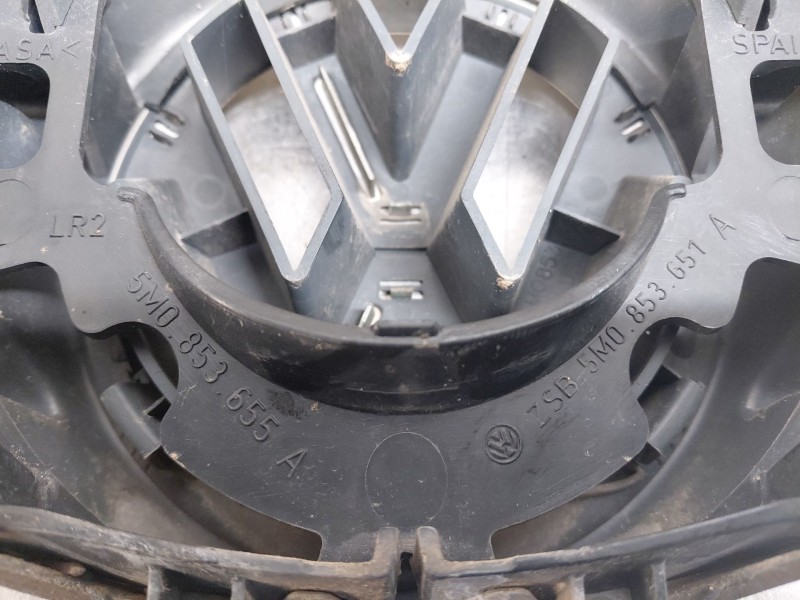 Recambio de rejilla delantera para volkswagen golf plus v (5m1, 521) 2.0 tdi referencia OEM IAM   