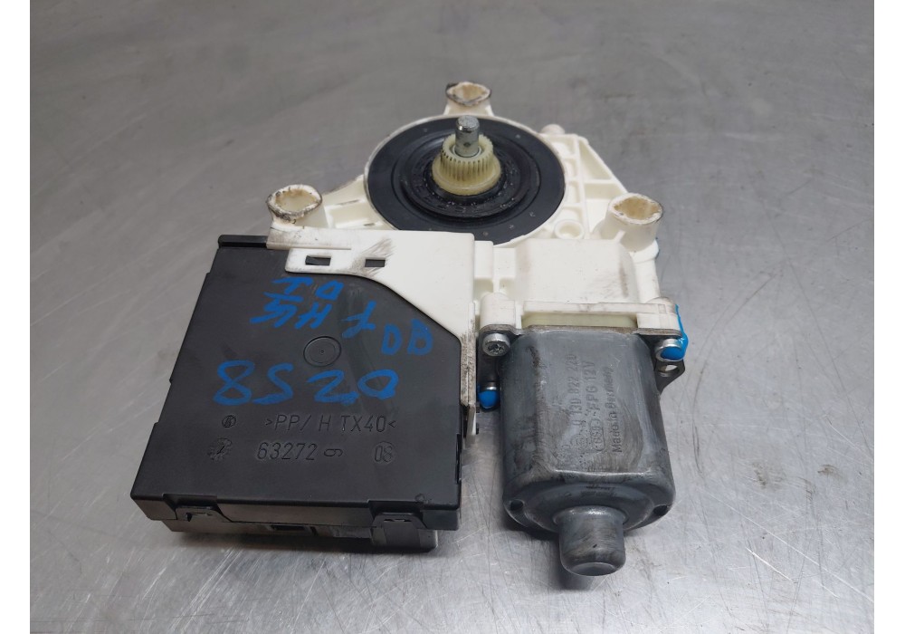 Recambio de mando elevalunas delantero derecho para volkswagen golf plus v (5m1, 521) 2.0 tdi referencia OEM IAM   