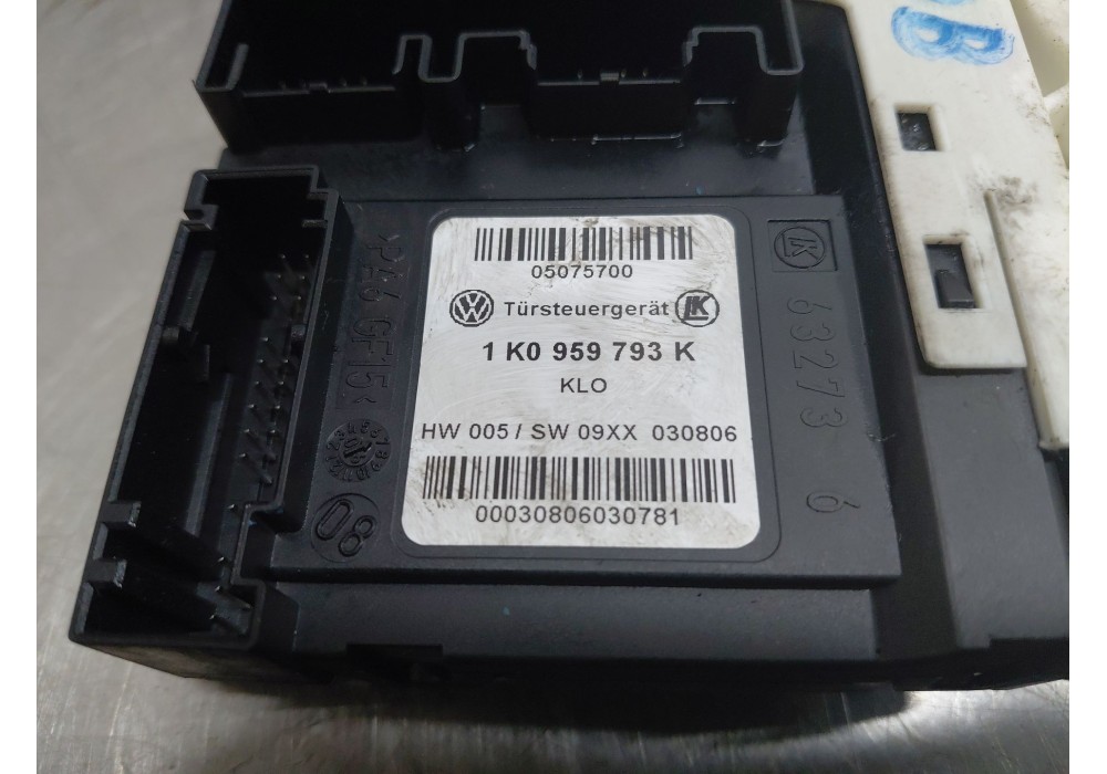Recambio de mando elevalunas delantero derecho para volkswagen golf plus v (5m1, 521) 2.0 tdi referencia OEM IAM   