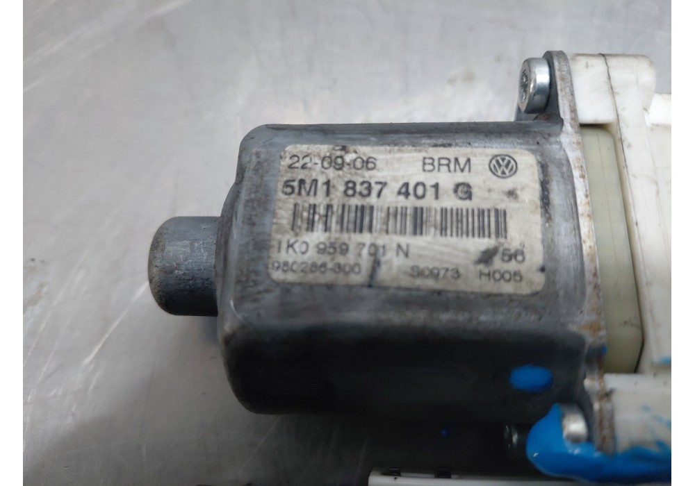 Recambio de mando elevalunas delantero derecho para volkswagen golf plus v (5m1, 521) 2.0 tdi referencia OEM IAM   