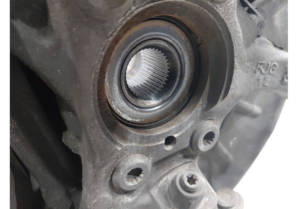 Recambio de mangueta delantera derecha para volkswagen caddy iv furgoneta/monovolumen (saa, sah) 2.0 tdi referencia OEM IAM   